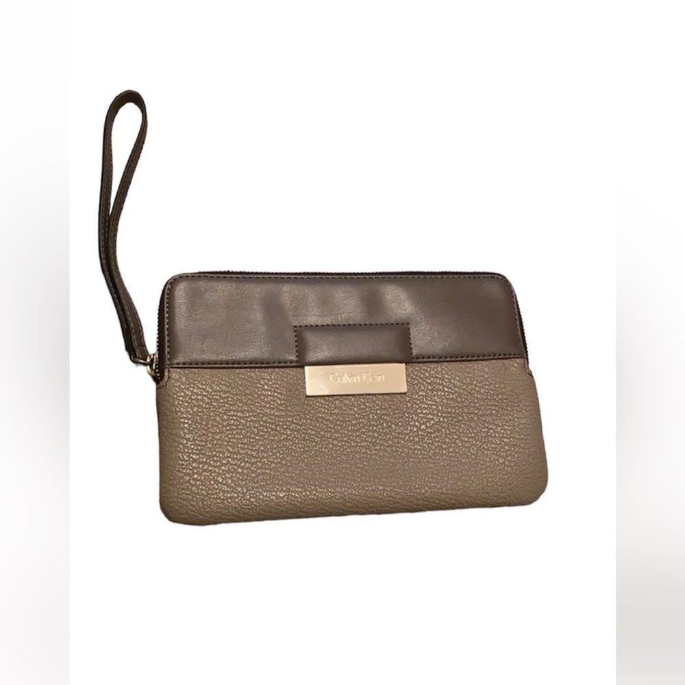 Calvin Klein Wristlet